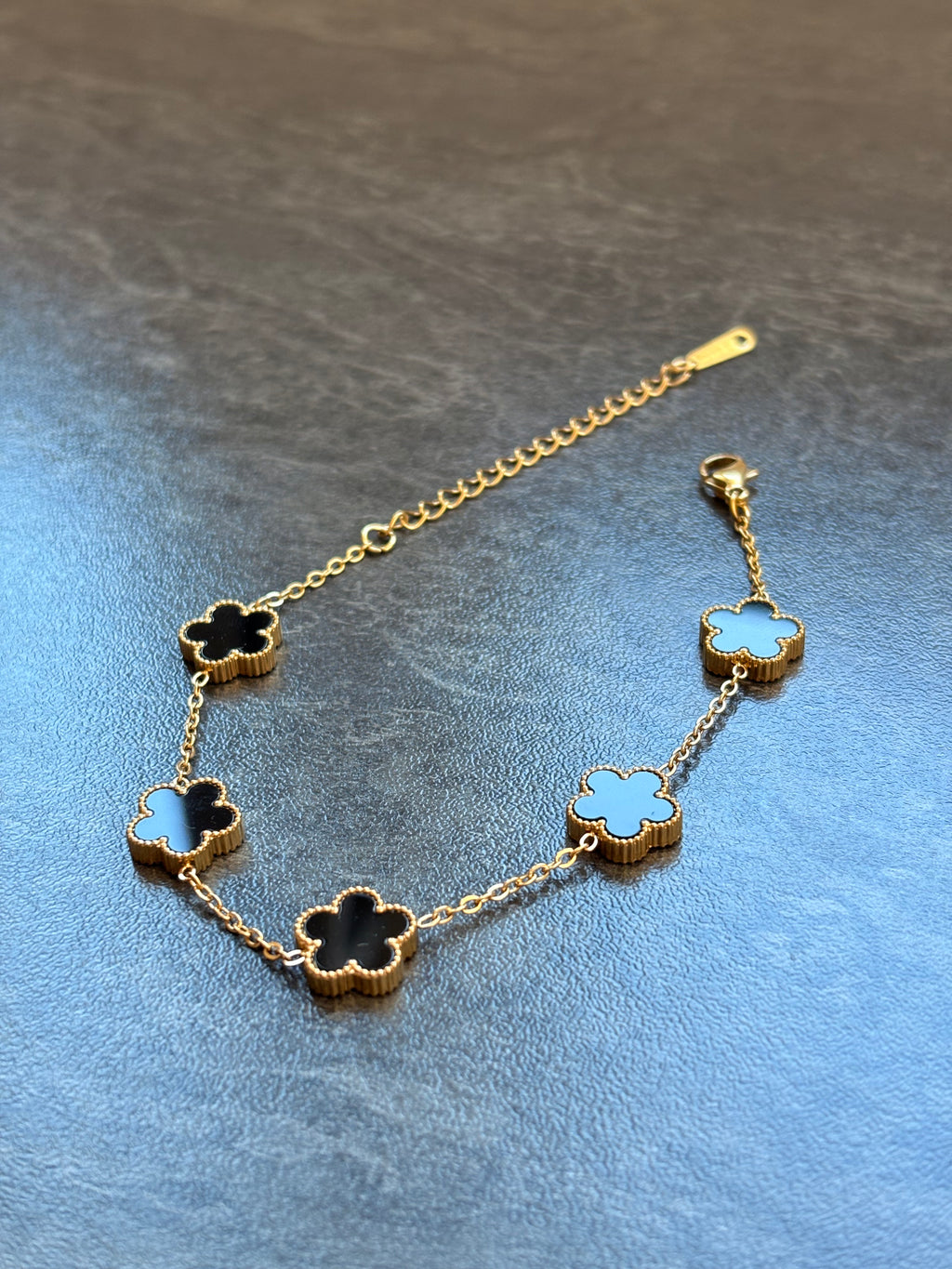 Bracelet Fleurs Délicates – Acier Inoxydable