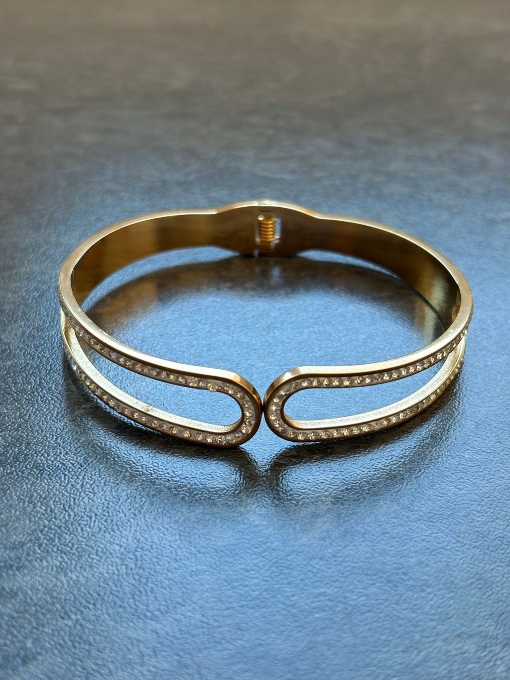 Bracelet Jonc Doré à Strass – Acier Inoxydable