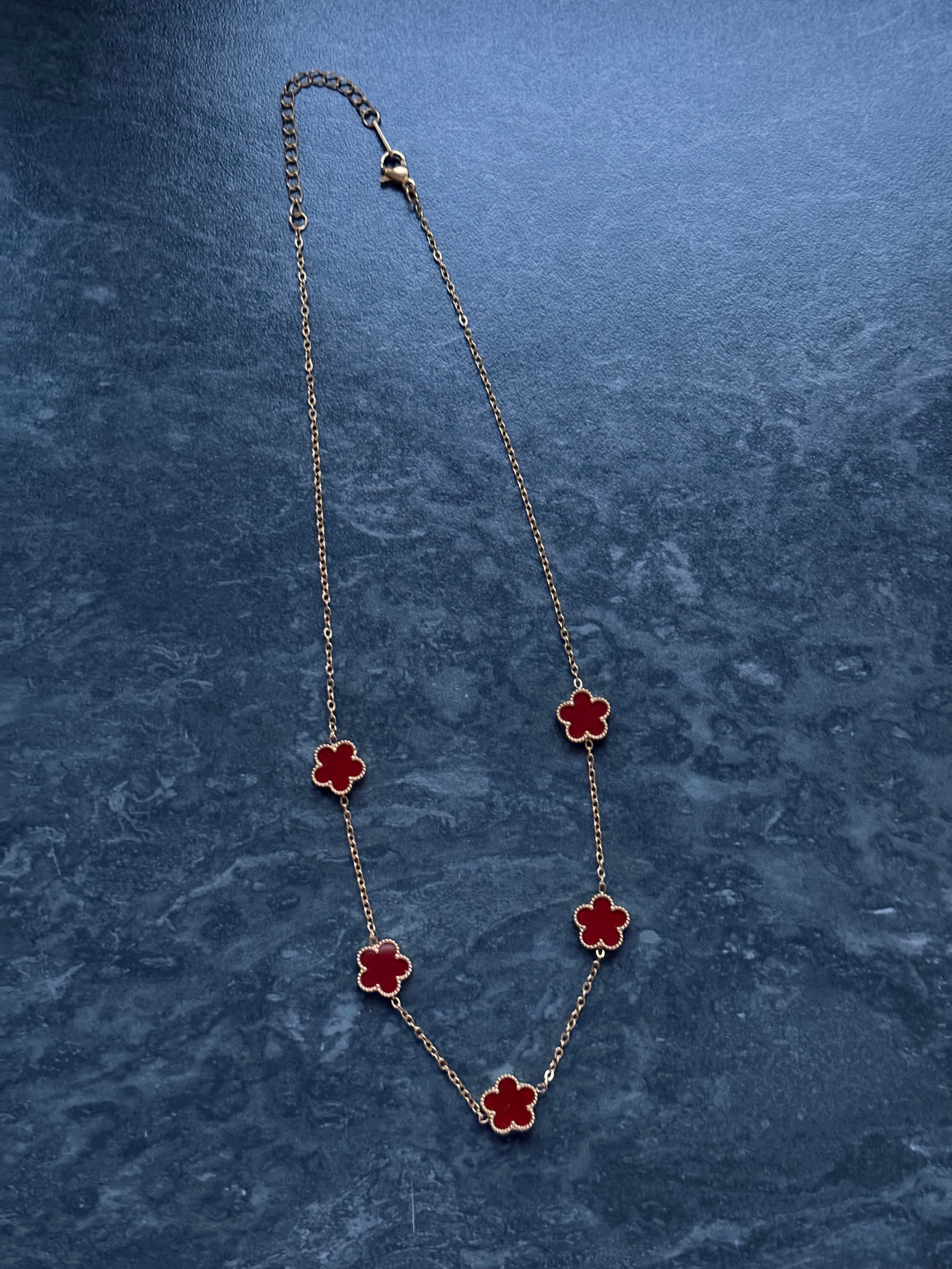 Collier Fleurs Élégance – Acier Inoxydable