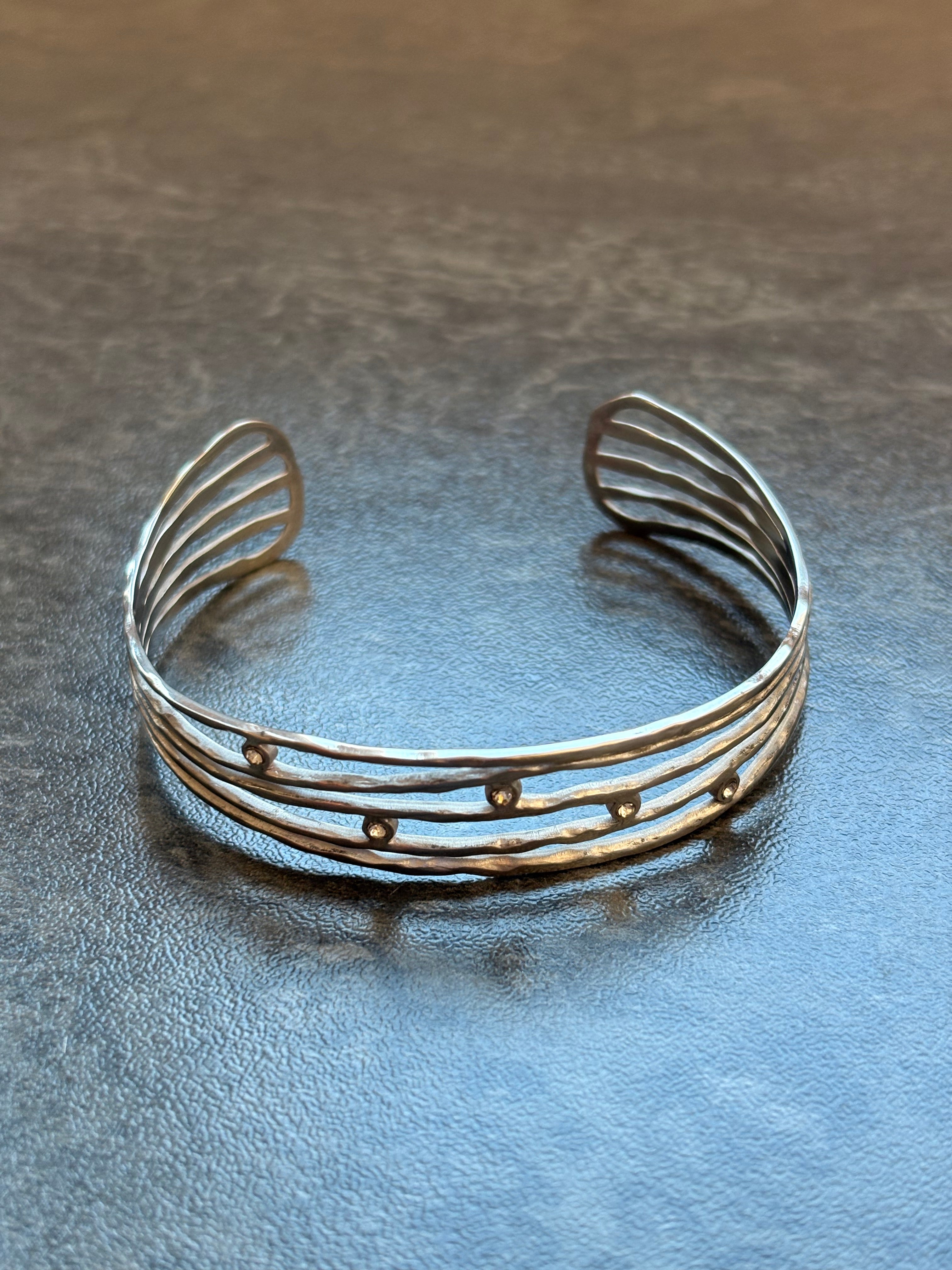 Bracelet Jonc Argenté Multi-Rangs à Strass – Acier Inoxydable