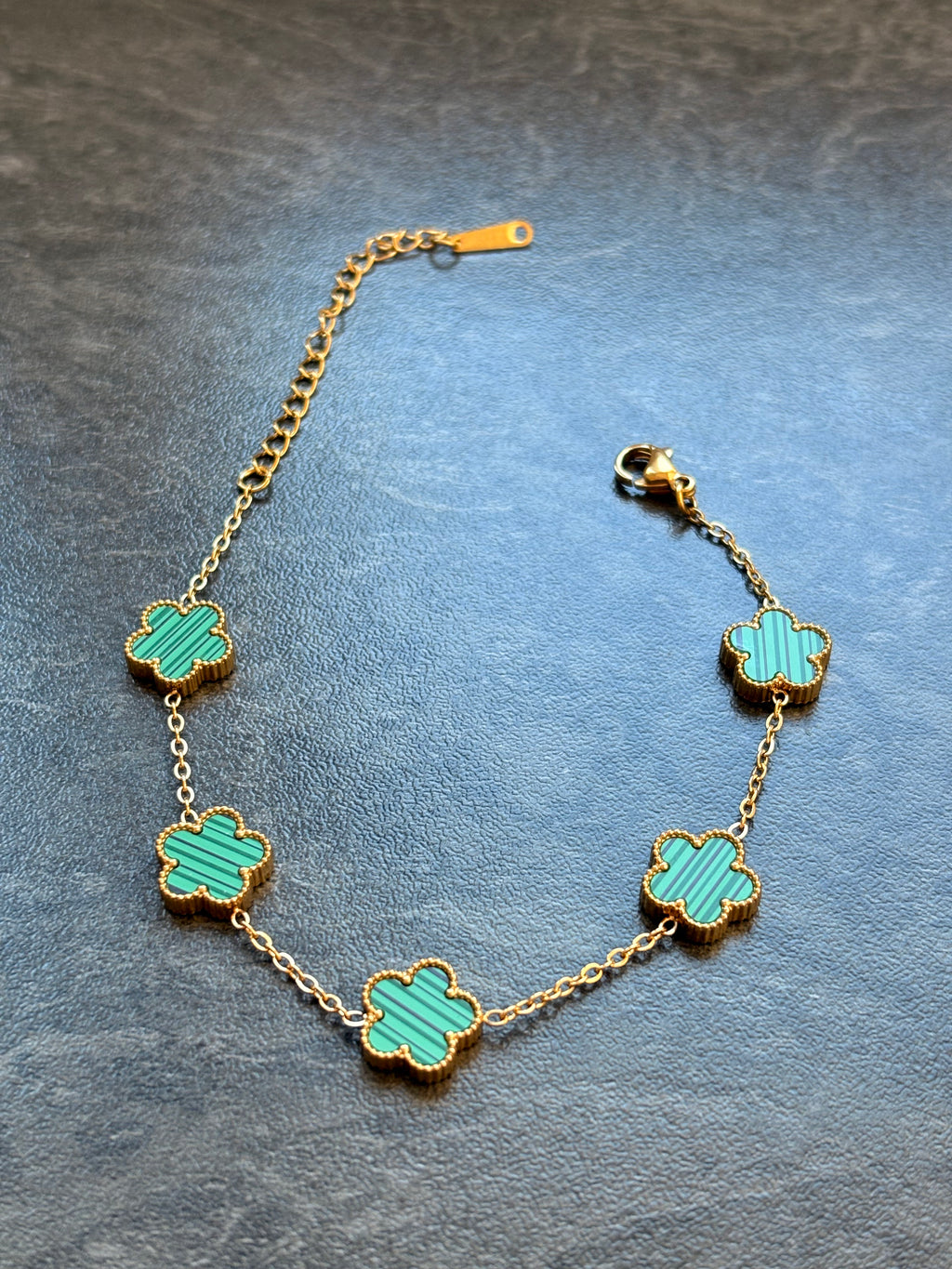 Bracelet Fleurs Délicates – Acier Inoxydable
