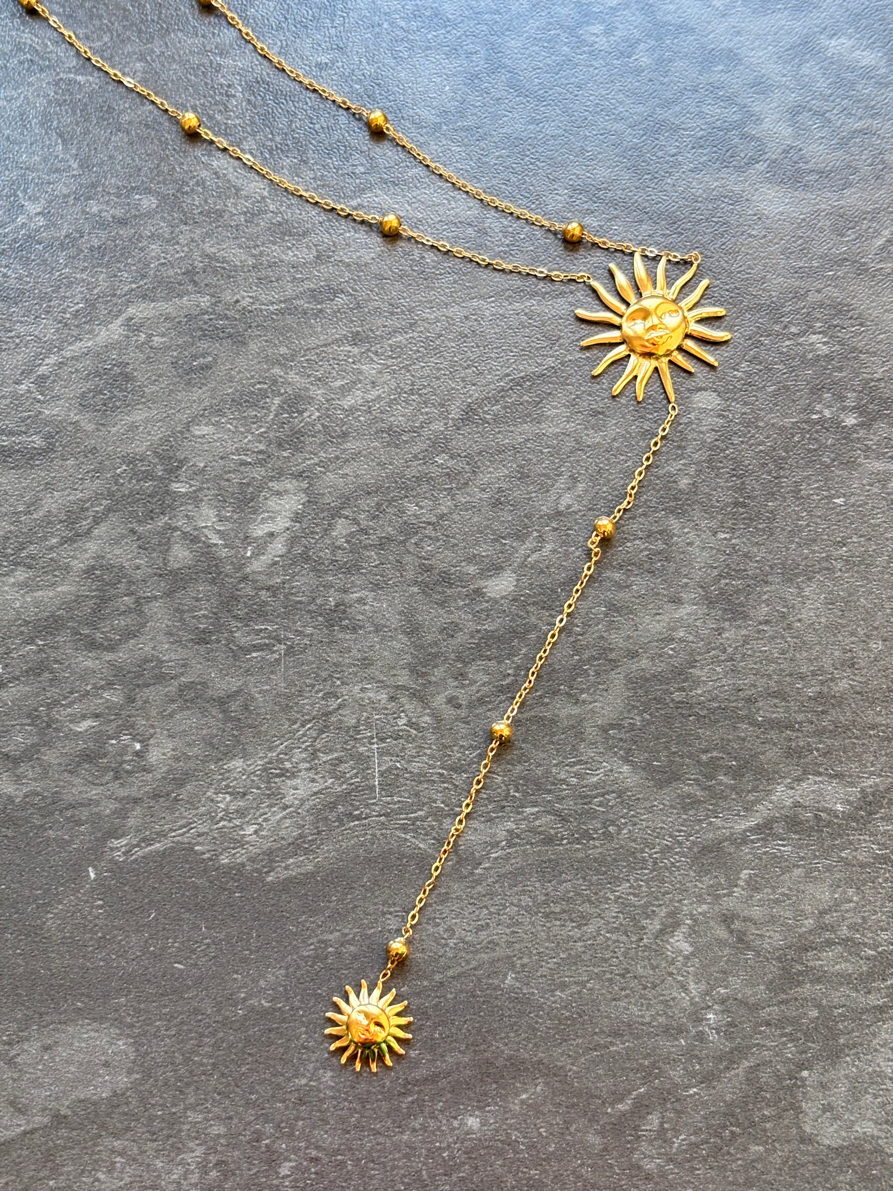 Sautoir Soleil Doré – Acier Inoxydable