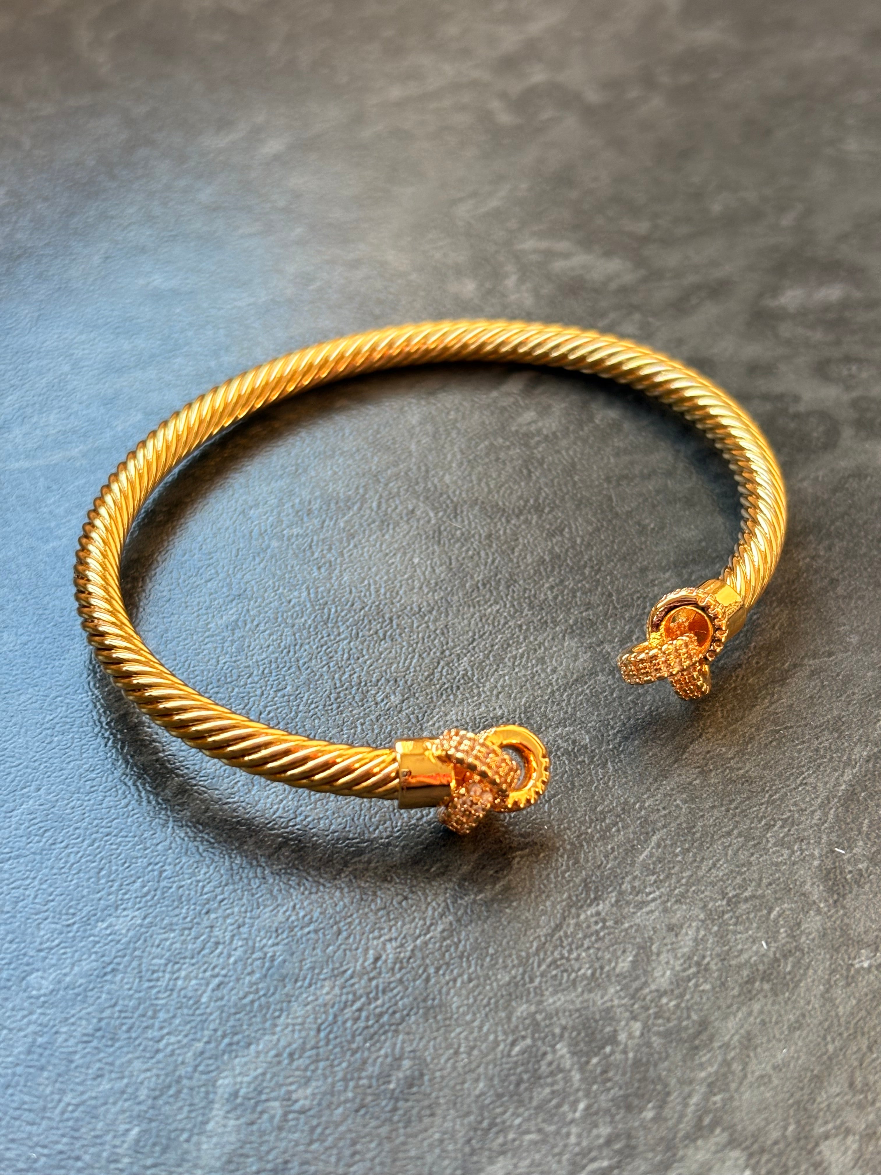 Bracelet Jonc Doré Torsadé – Acier Inoxydable