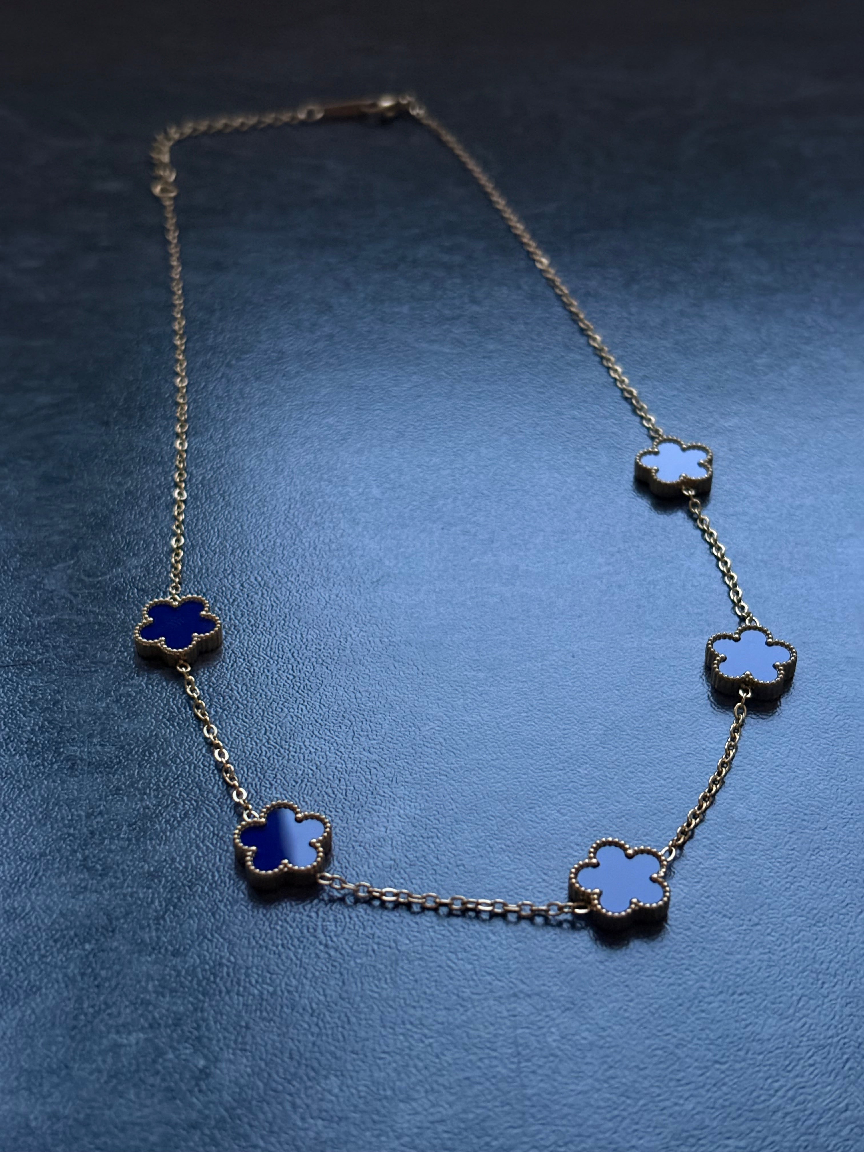 Collier Fleurs Élégance – Acier Inoxydable