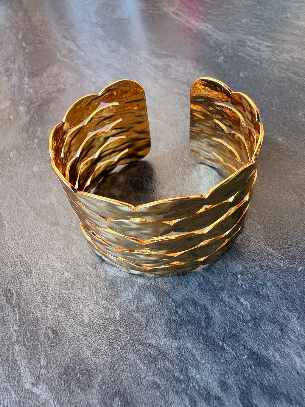 Bracelet Jonc Doré Élégant – Acier Inoxydable