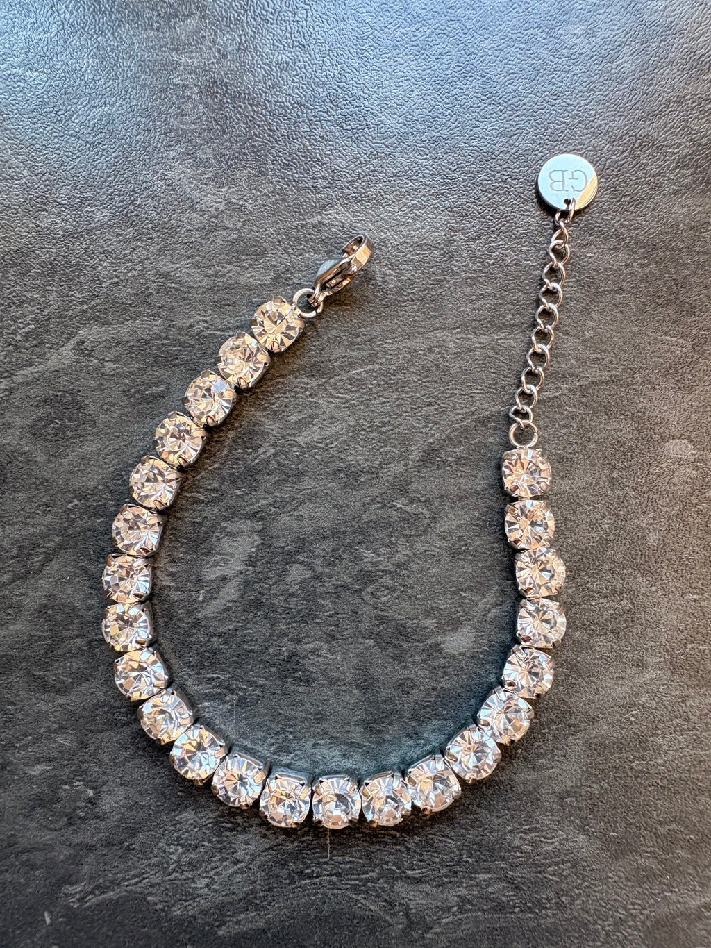 Bracelet Tennis Argenté en Acier Inoxydable – Strass Brillants Élégants