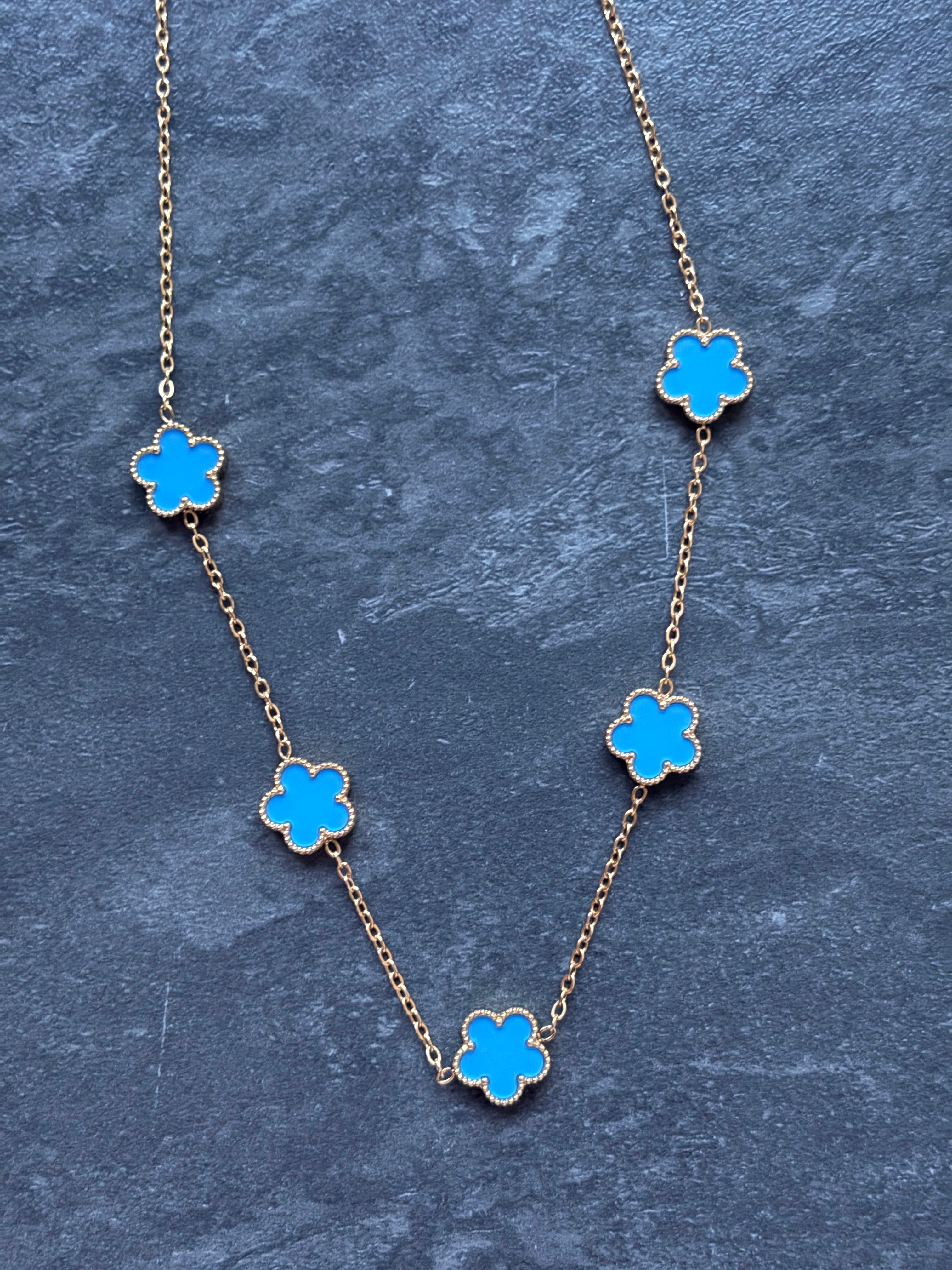 Collier Fleurs Élégance – Acier Inoxydable
