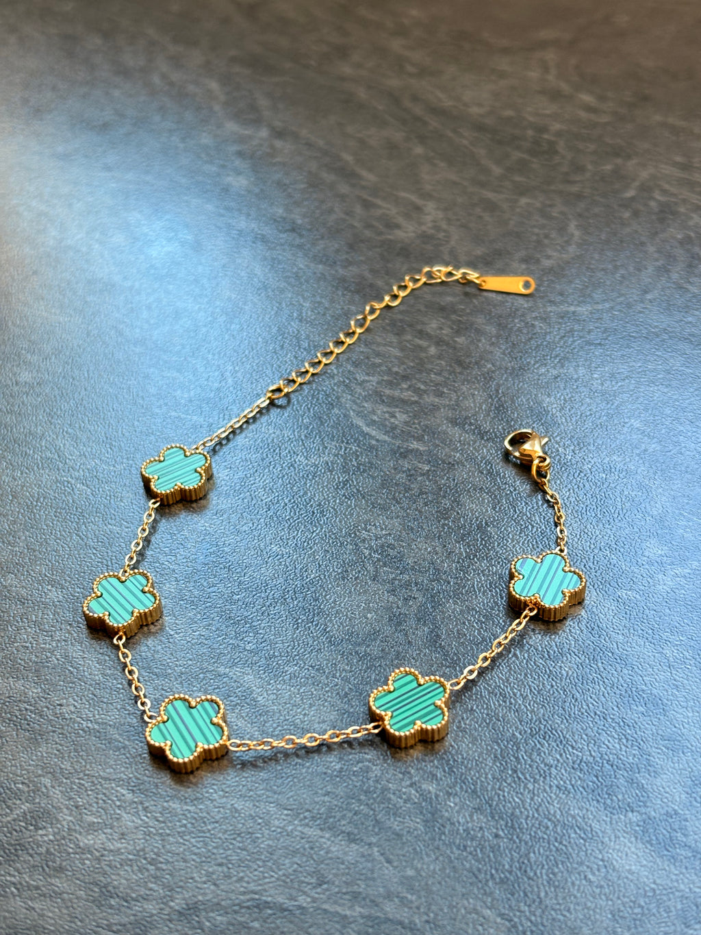 Bracelet Fleurs Délicates – Acier Inoxydable