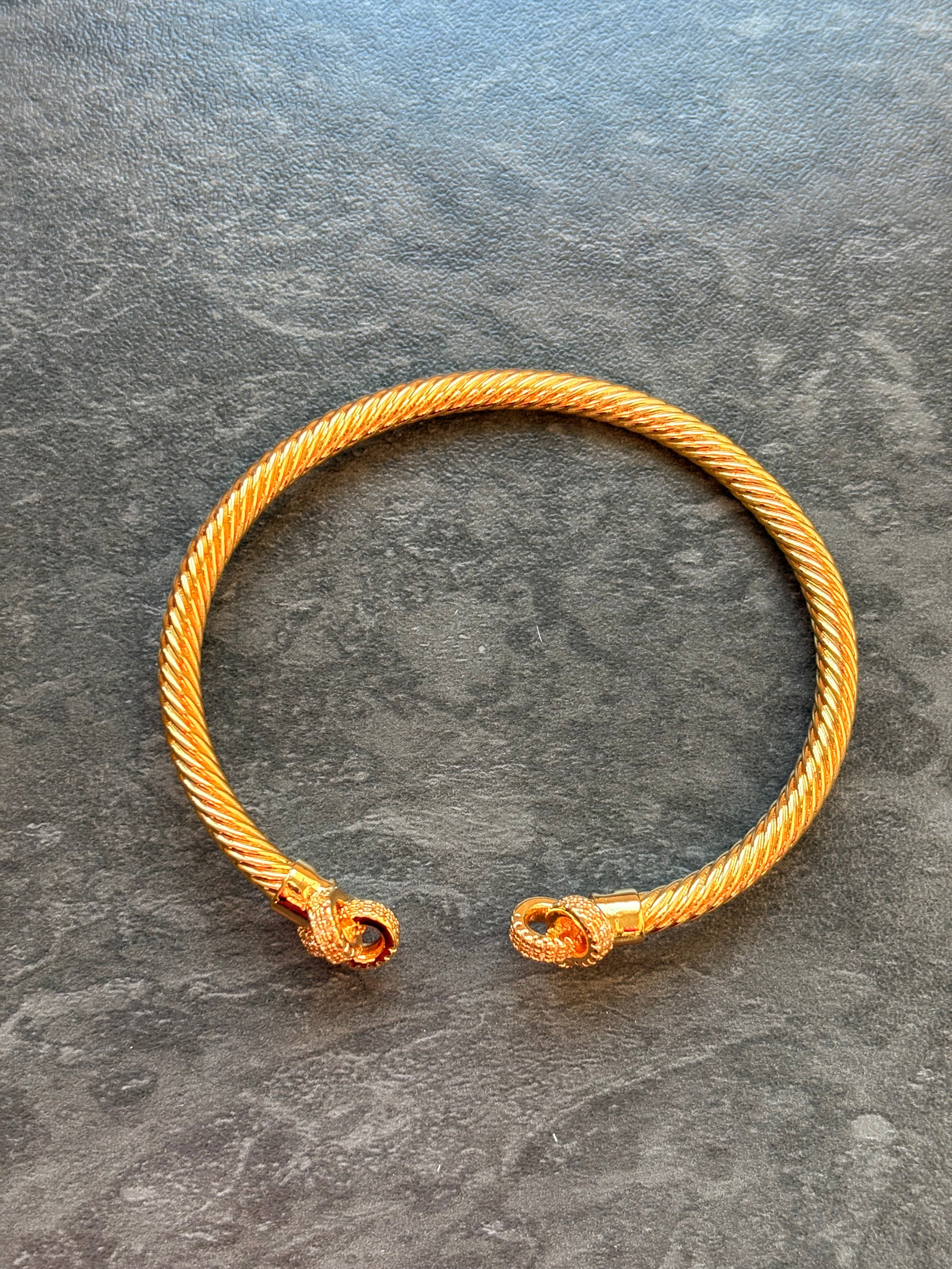 Bracelet Jonc Doré Torsadé – Acier Inoxydable