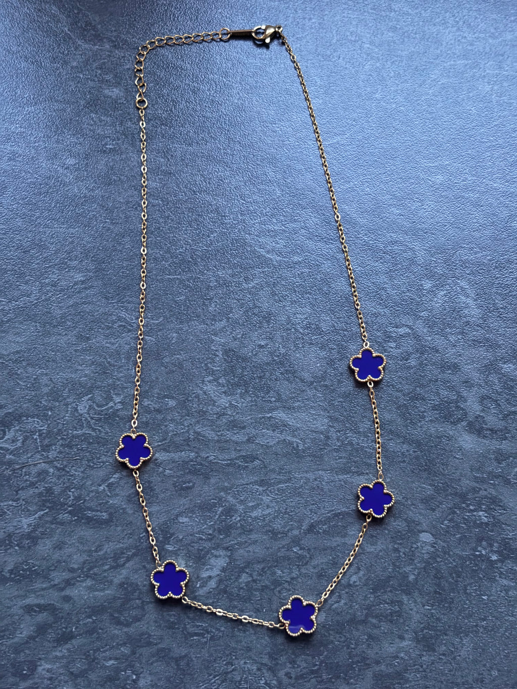 Collier Fleurs Élégance – Acier Inoxydable