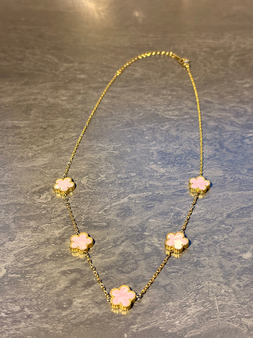 Collier Fleurs Élégance – Acier Inoxydable