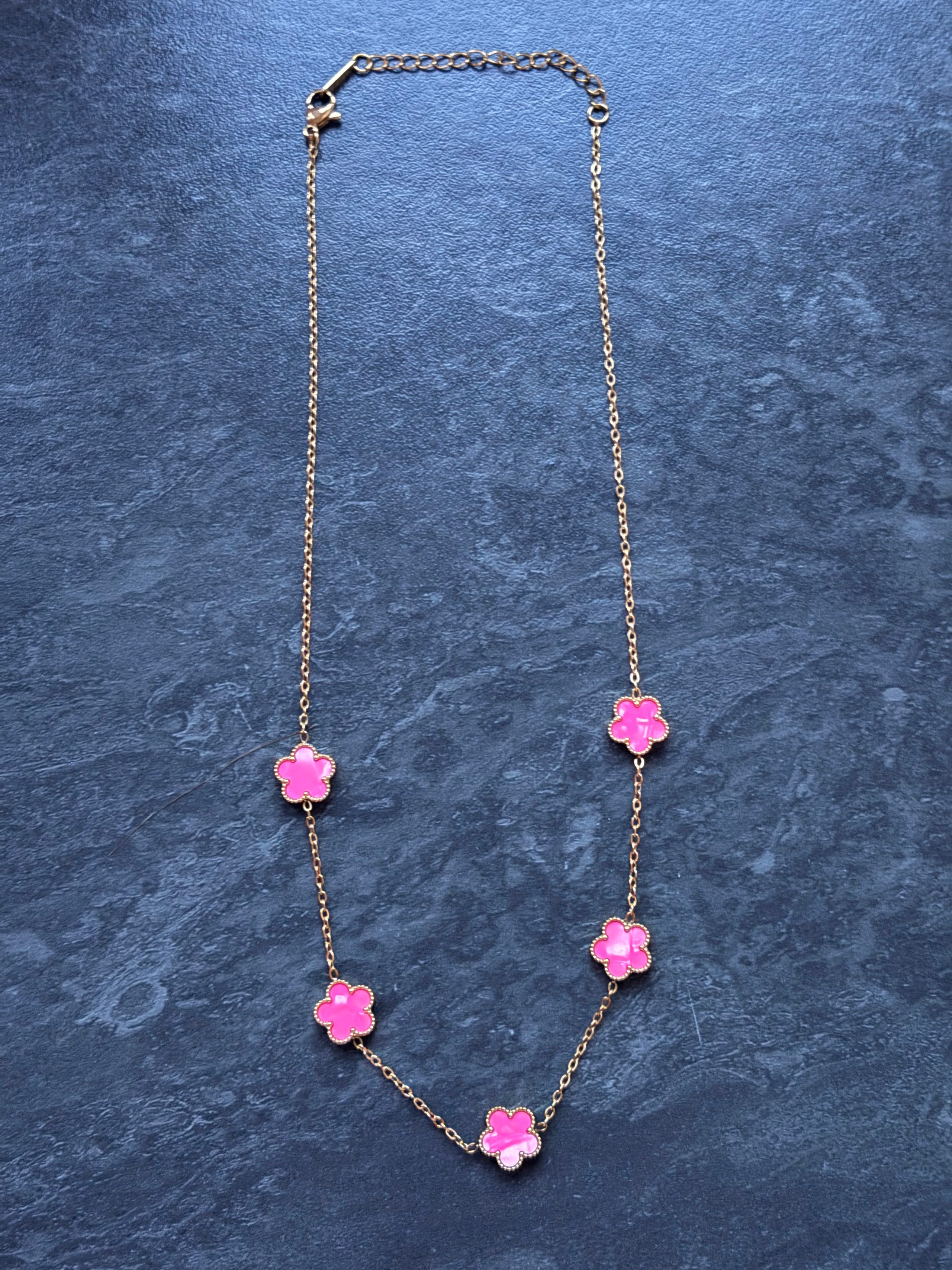 Collier Fleurs Élégance – Acier Inoxydable