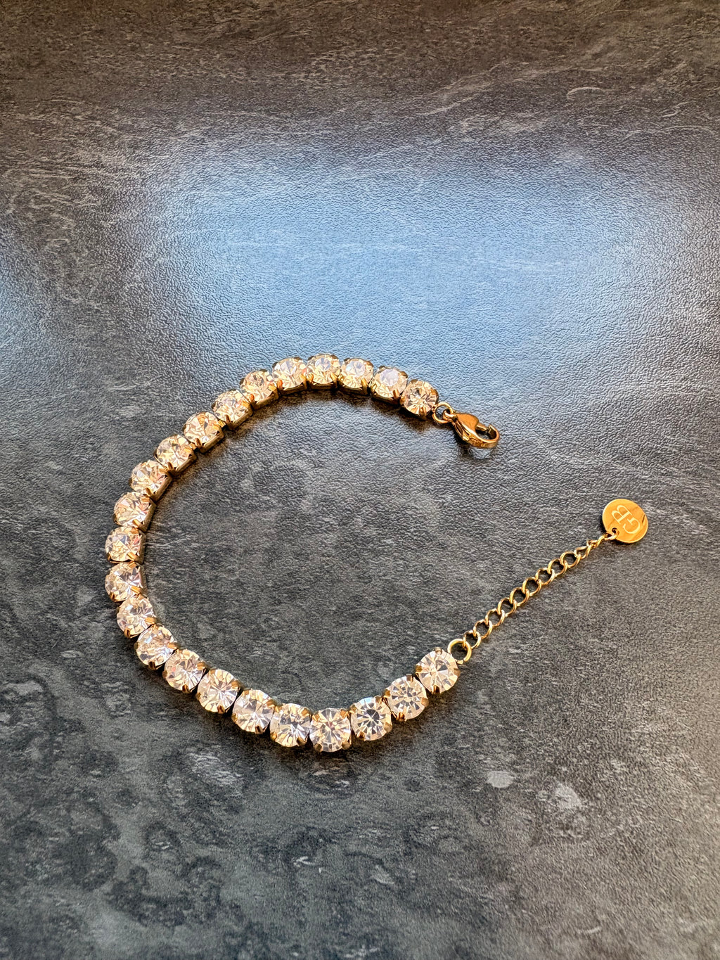 Bracelet Tennis Doré en Acier Inoxydable – Strass Brillants Élégants