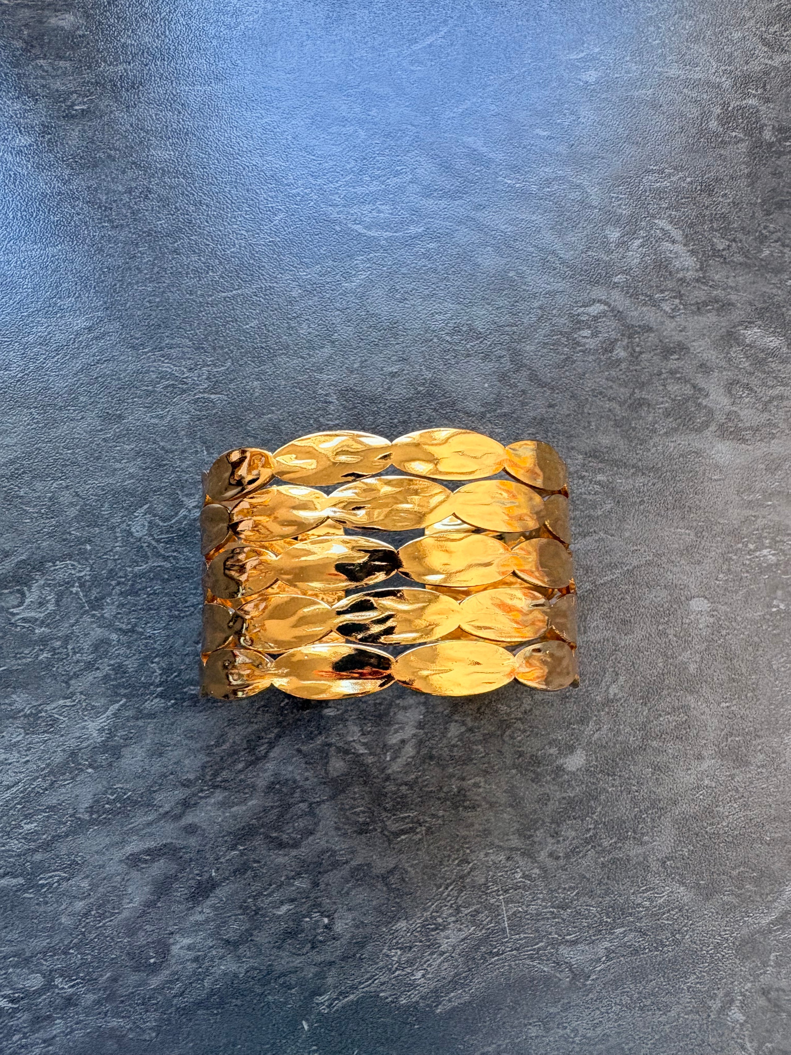 Bracelet Jonc Doré Élégant – Acier Inoxydable